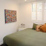 Lavish 3-Bedroom Ocean Apartment In Wollongong
