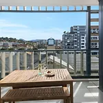 \'Wollongong Inner-City Escape\' Bright Urban Oasis