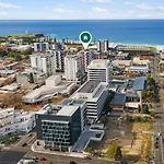 City Beach Escape - Wollongong Waterside Serenity