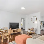 Surfside Escape - A Local Lifestyle At North Beach