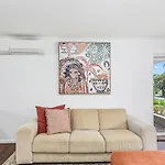 Surfside Escape - A Local Lifestyle At North Beach