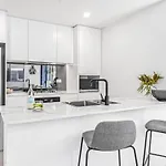 Scenic Wollongong Gem City Location With Rooftop