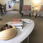 Central Wollongong Apartment - 2 Bedrooms