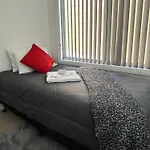 Central Twin Room With Private Bathroom