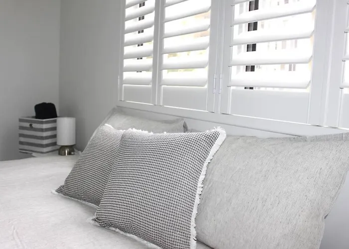 Lavish 3-Bedroom Ocean Apartment In Wollongong