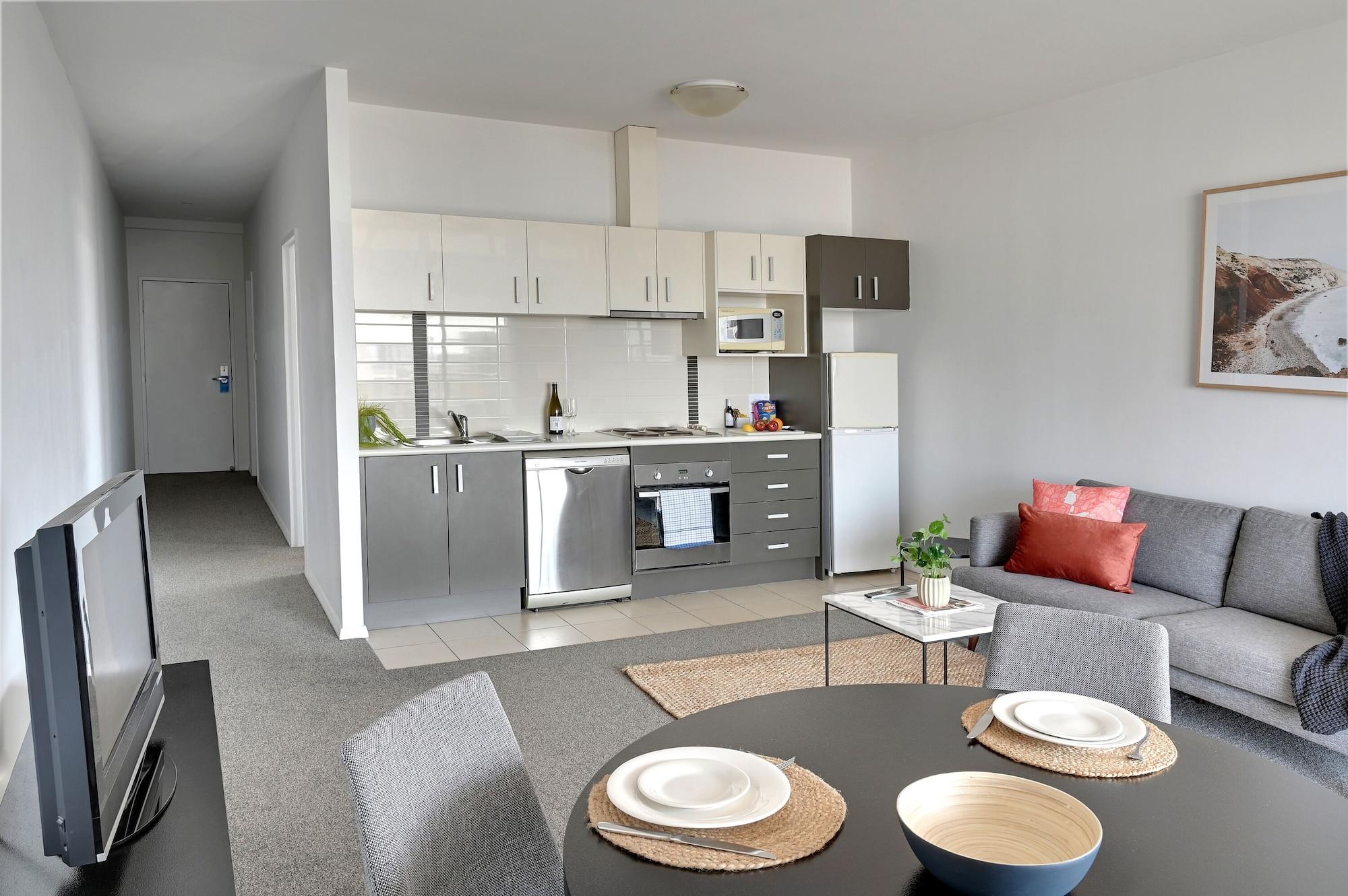 Mantra Aparthotel 4*