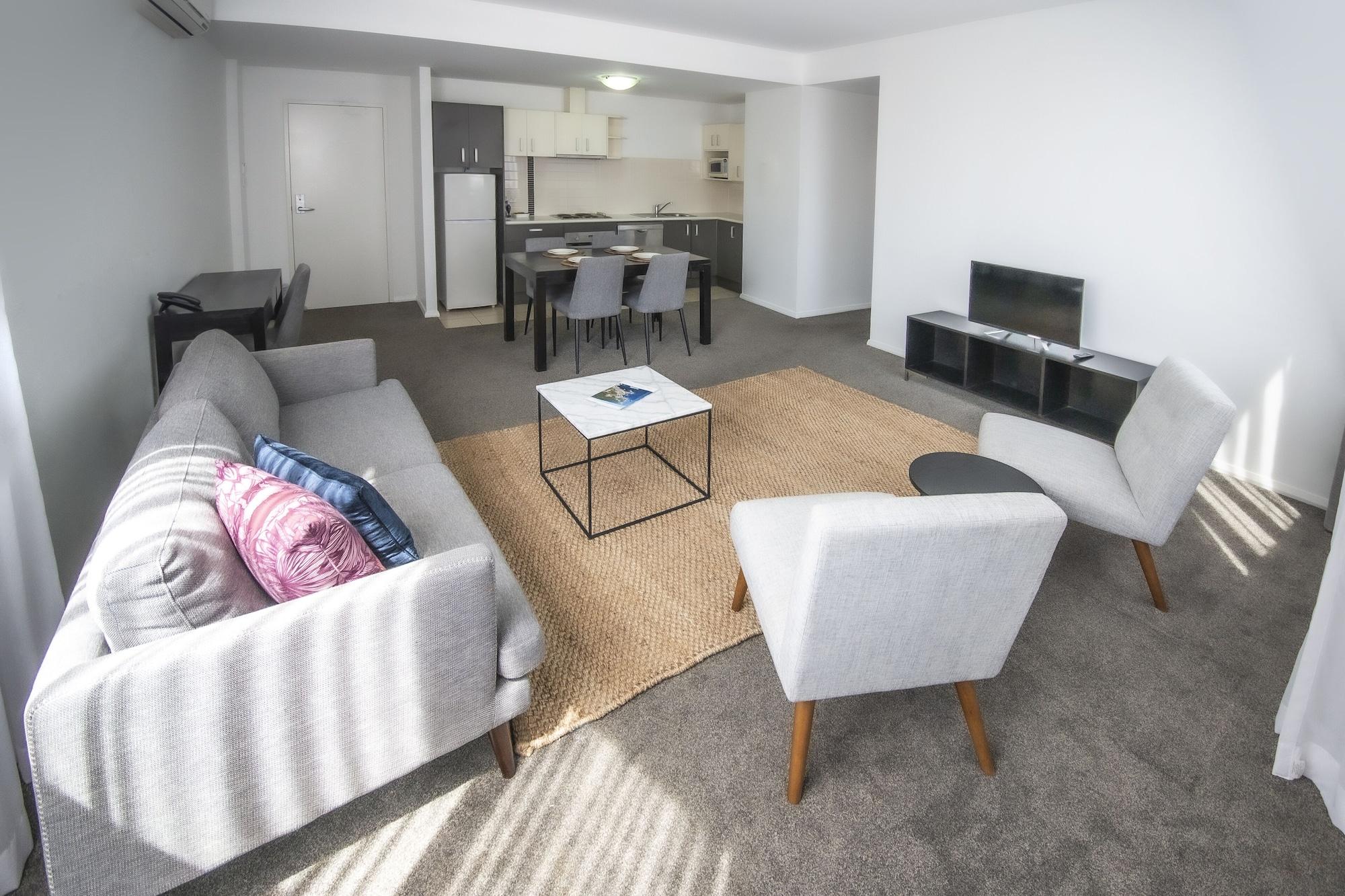 Mantra Aparthotel 4*