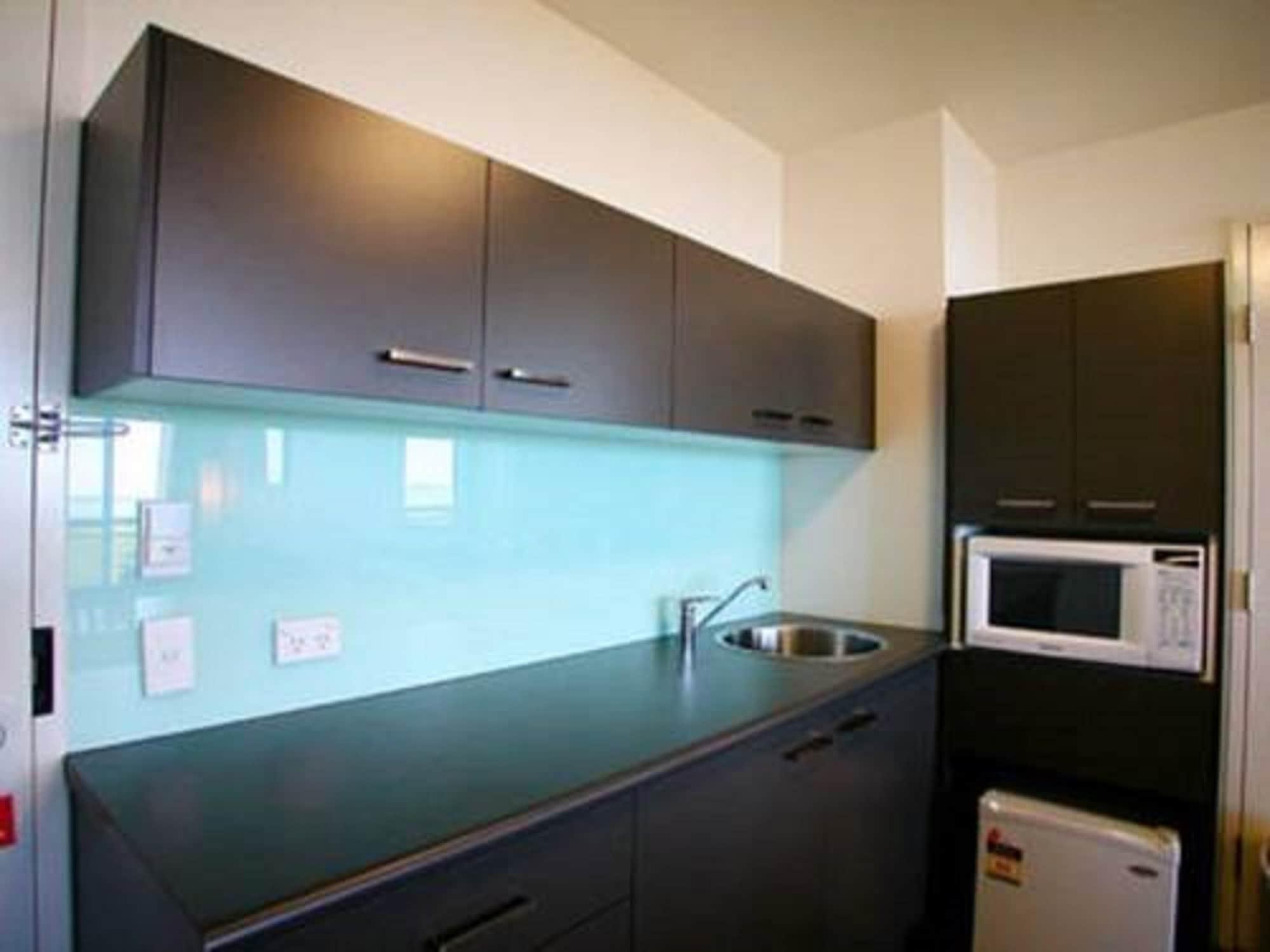 Western Sands Aparthotel 4*