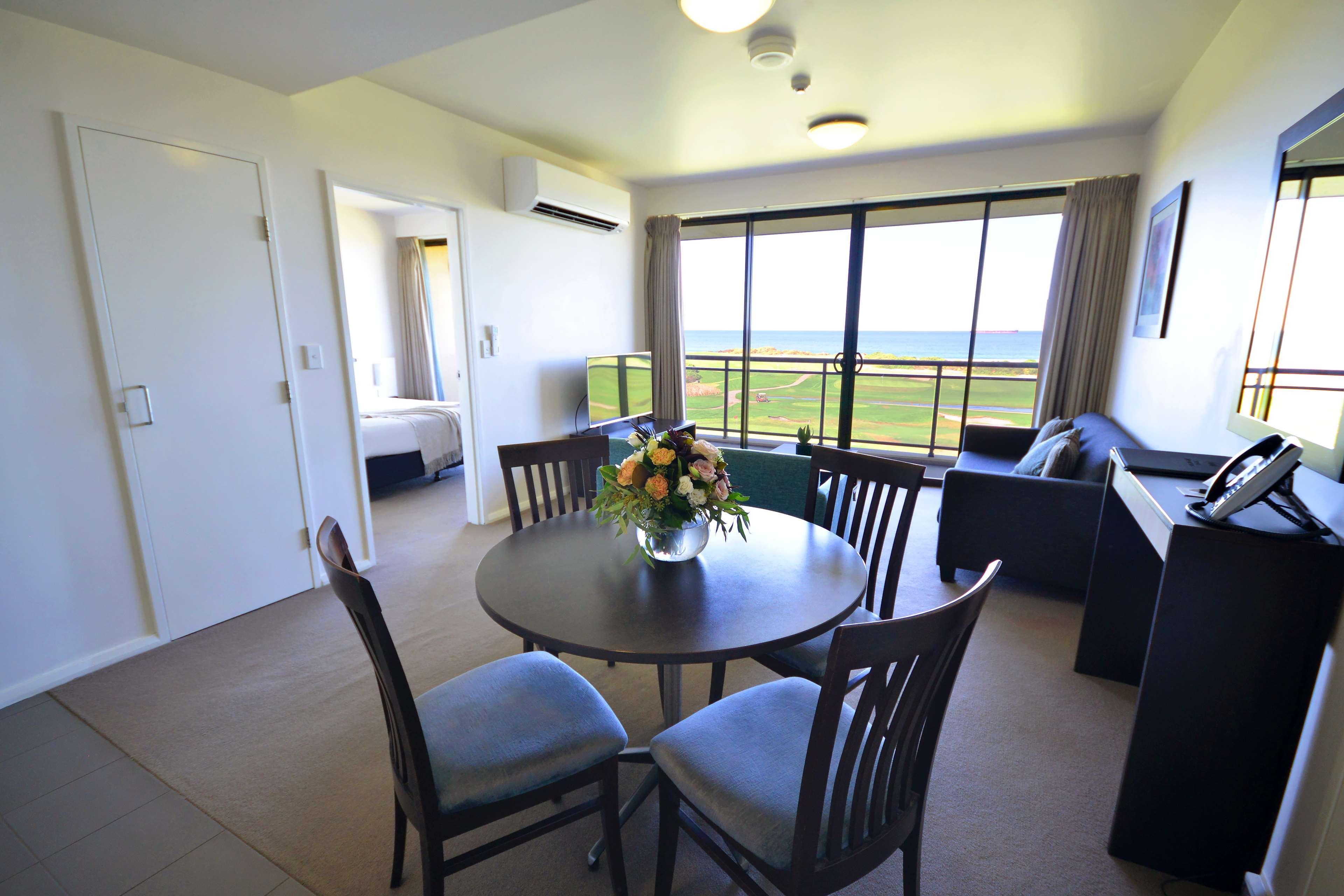 Western Sands Aparthotel 4*