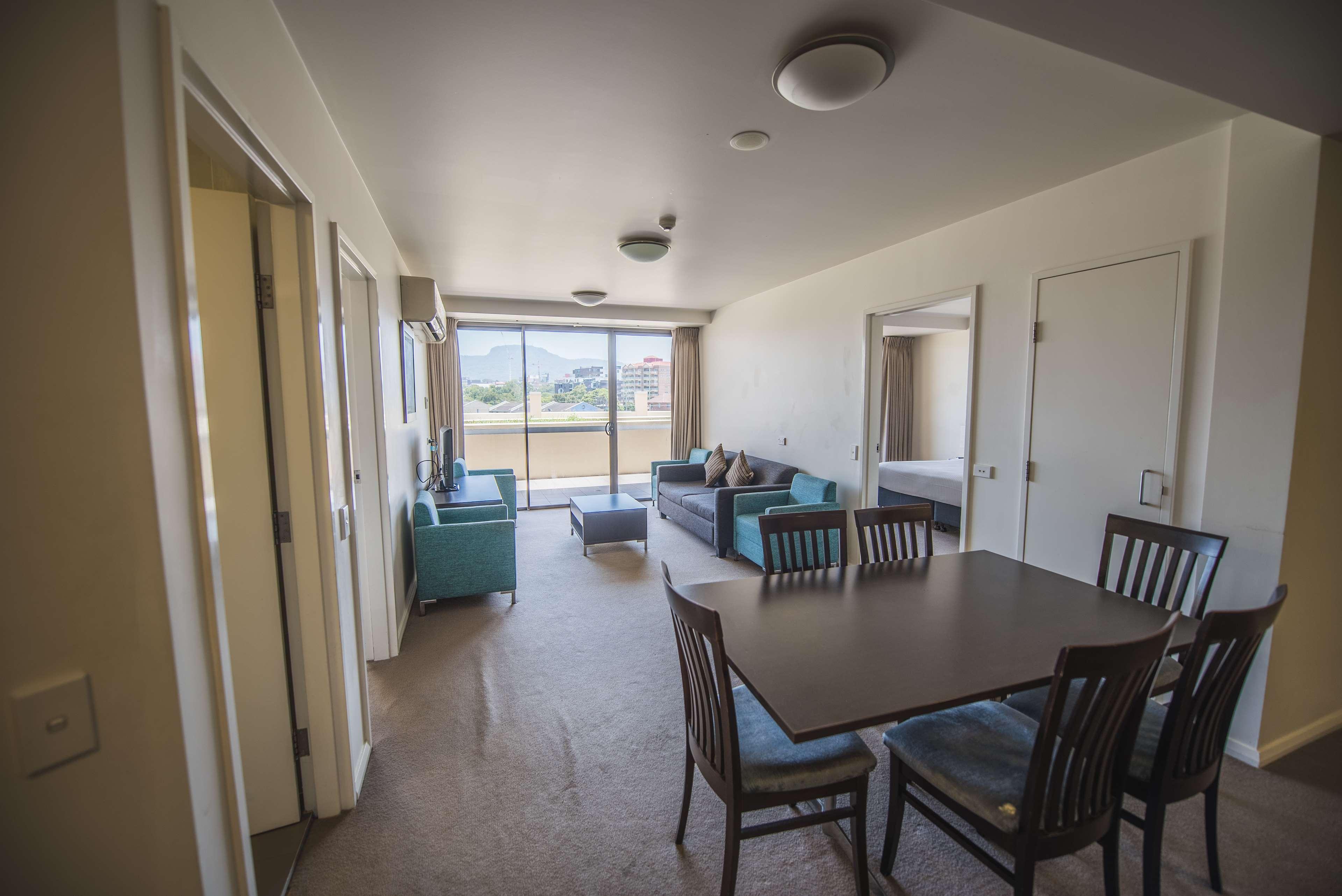 Aparthotel Western Sands 4*