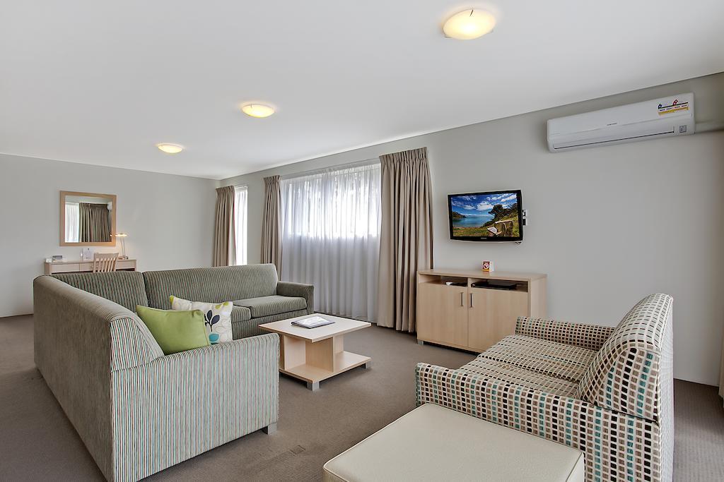 Quality Pioneer Sands Aparthotel 4*