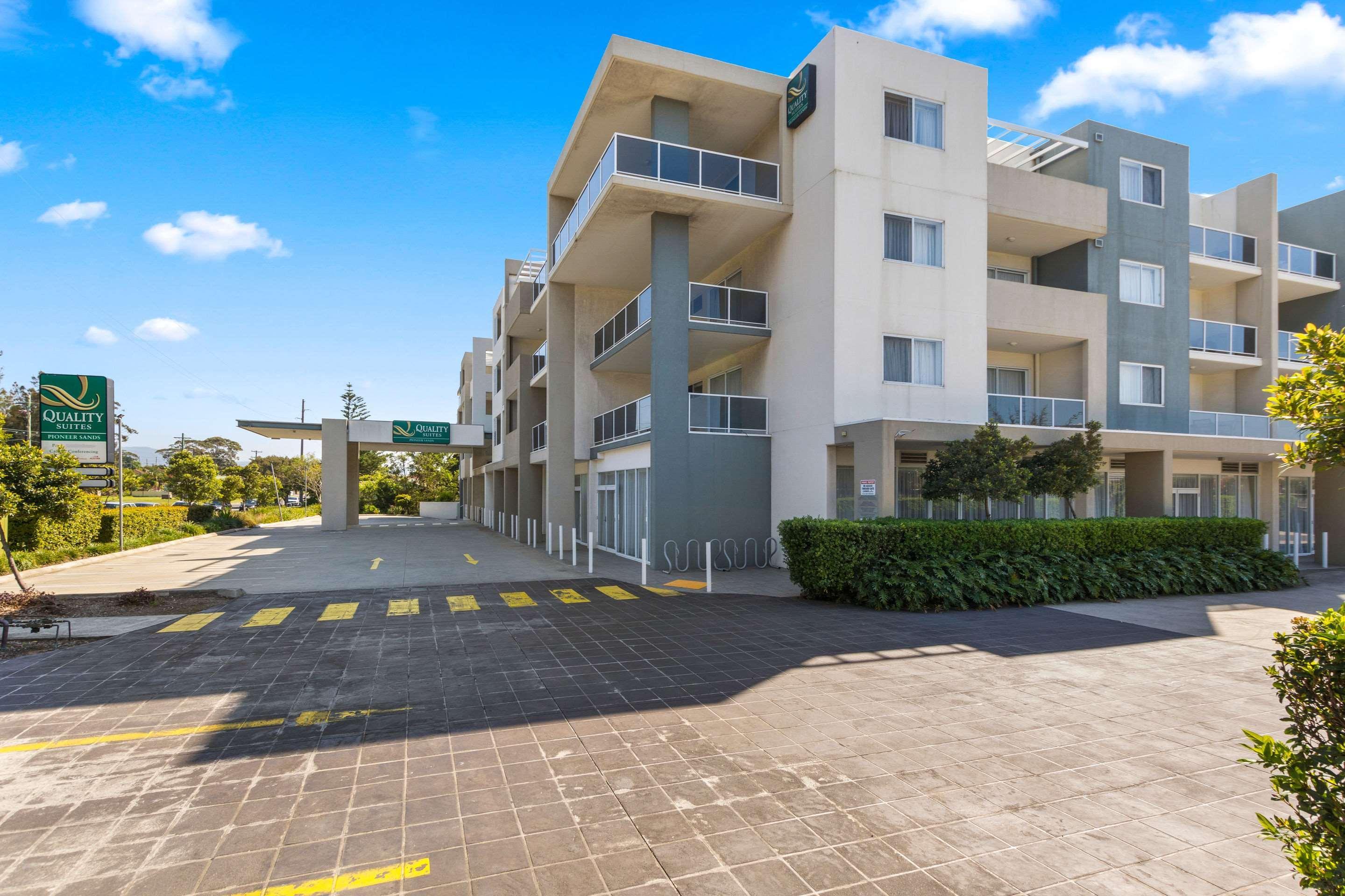 Aparthotel Quality Pioneer Sands 4*