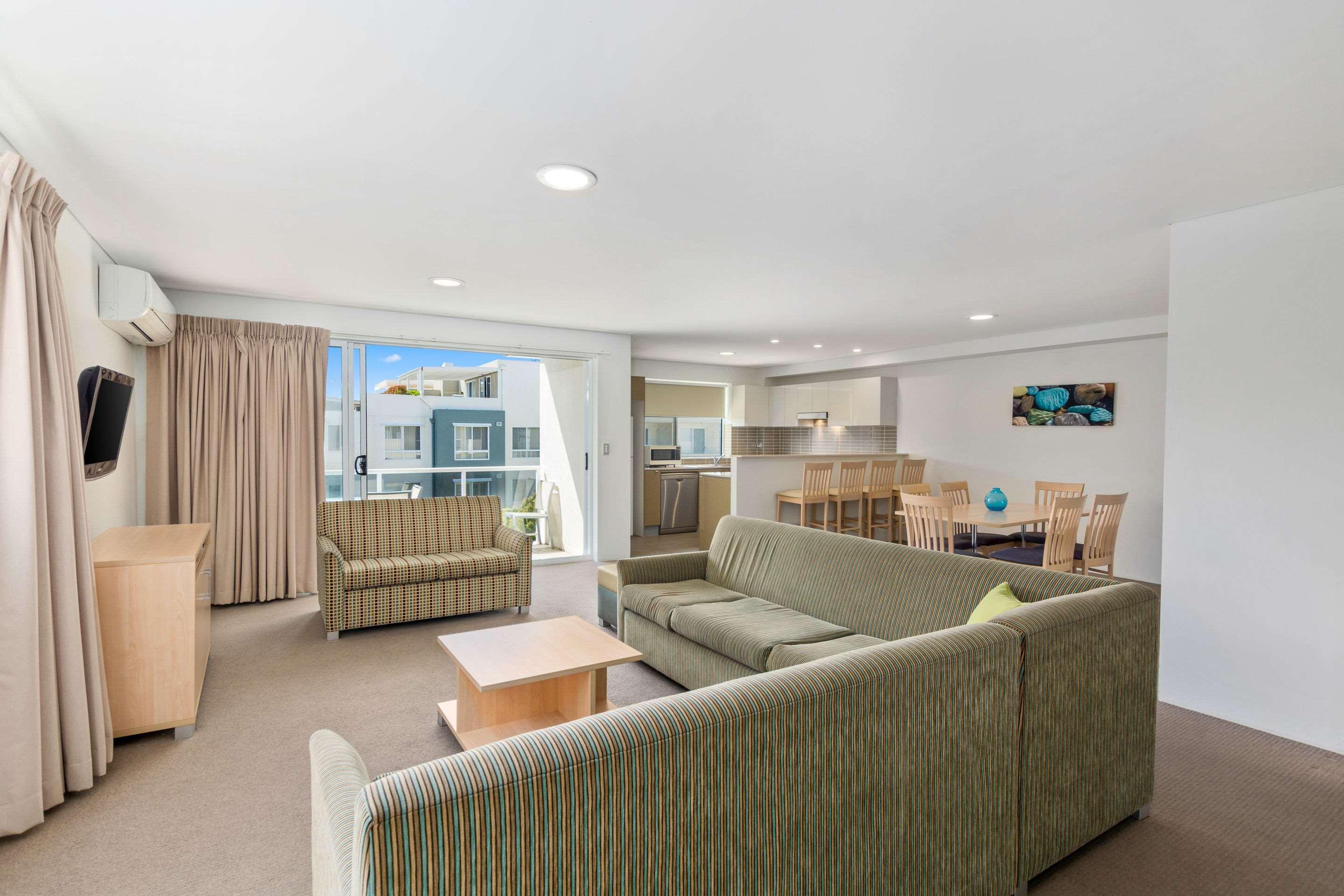 Quality Pioneer Sands Aparthotel Wollongong