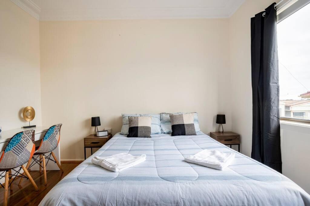 Station House With Wi-fi,75 Inch Tv, Netflix,parking,beach Wollongong