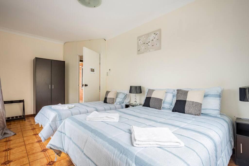 Holiday home Station House With Wi-fi,75 Inch Tv, Netflix,parking,beach