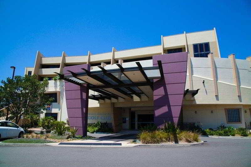 Western Sands Aparthotel