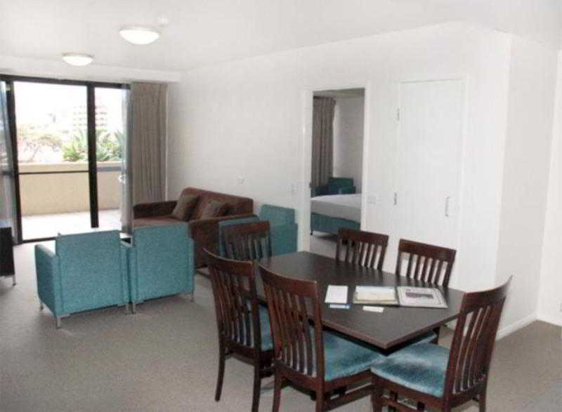 Aparthotel Western Sands 4*