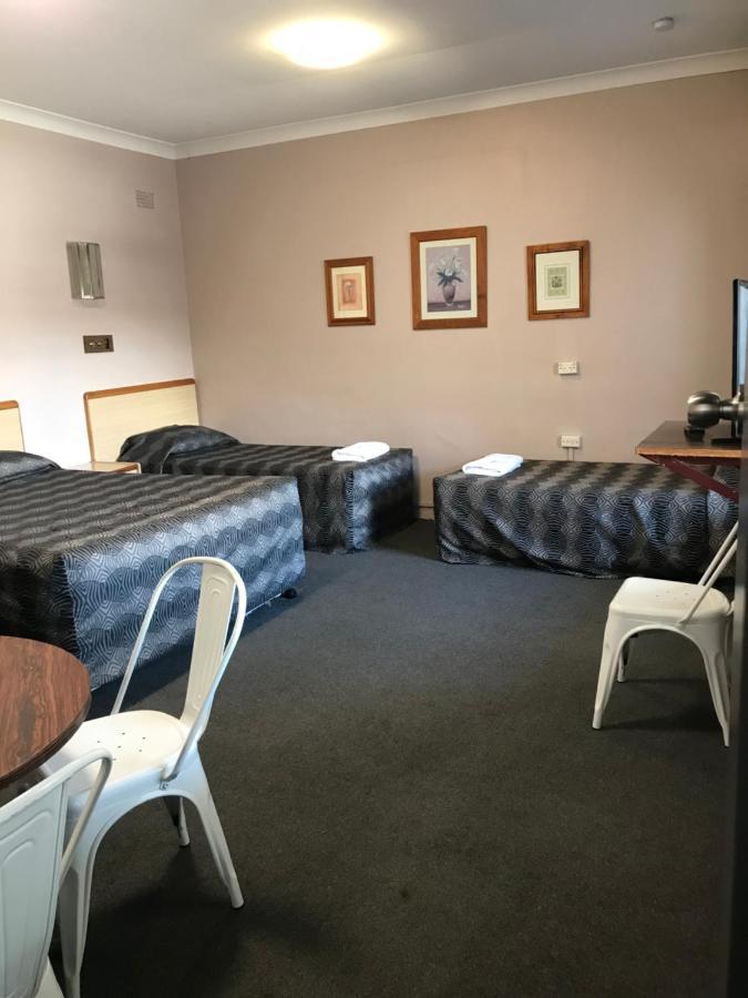 Motel Downtown 2*