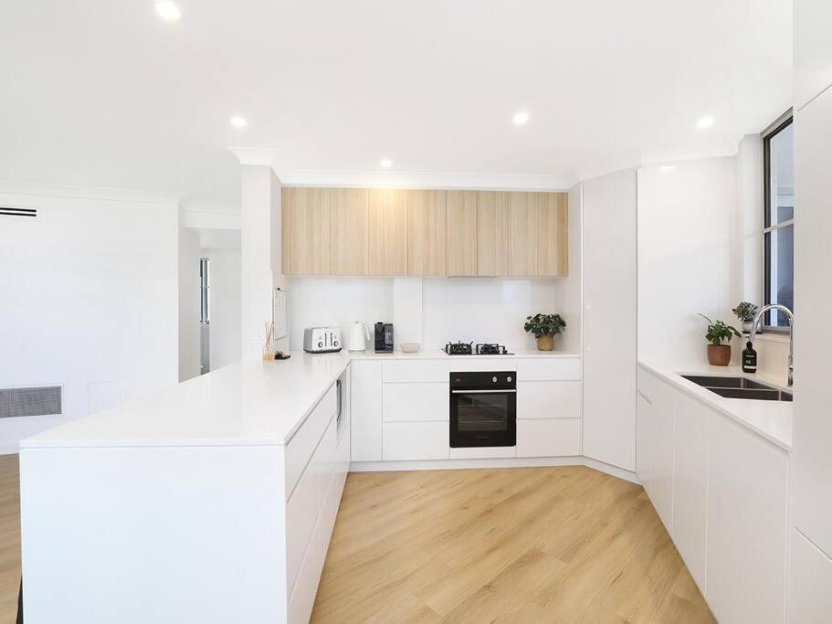 Apartment Lavish 3-bedroom Ocean In