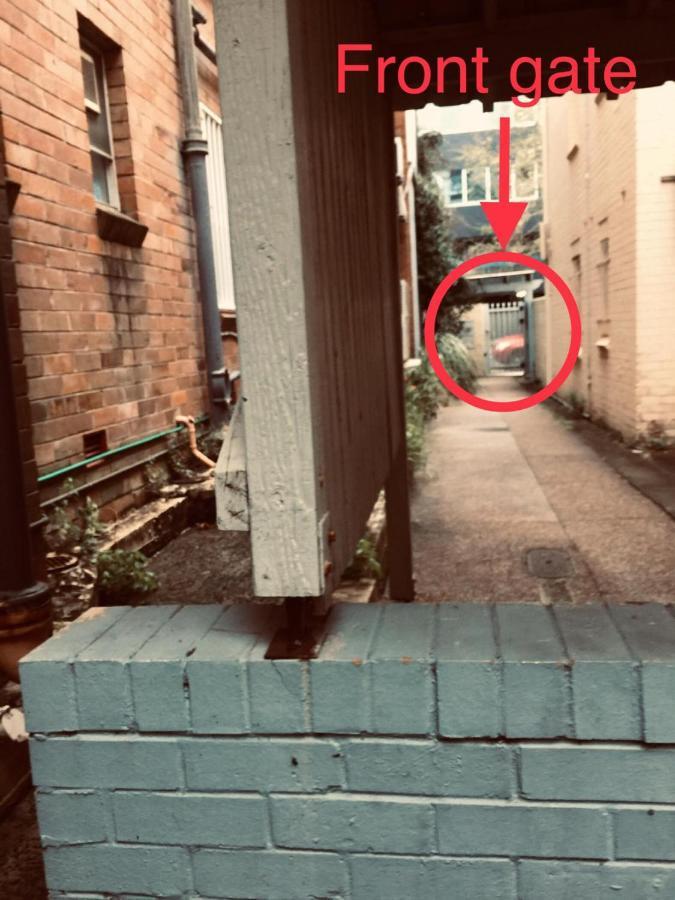 2 Bedroom Small Unit 1 Minute Walk To Shopping Centre No Parking Slot * Wollongong
