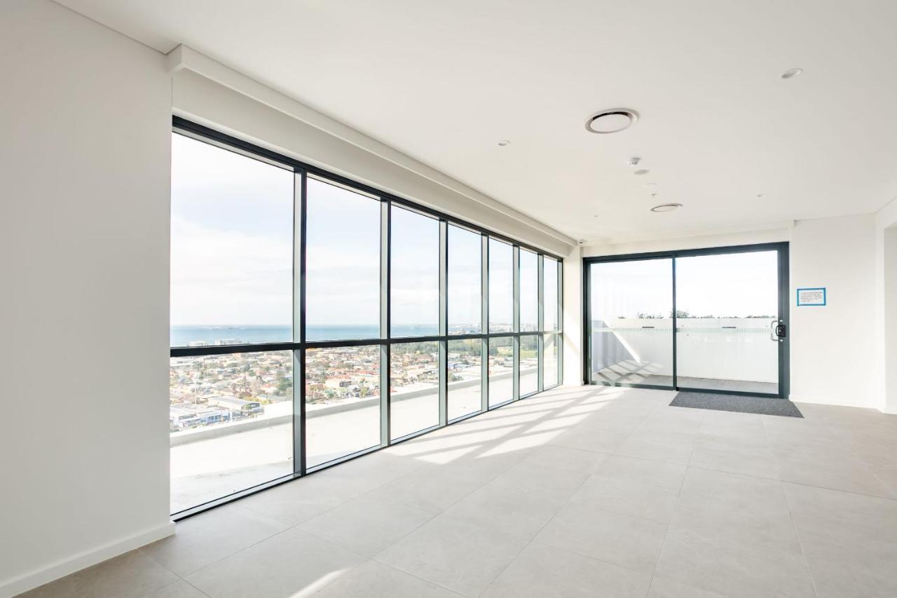 Modern 2br Near Beach