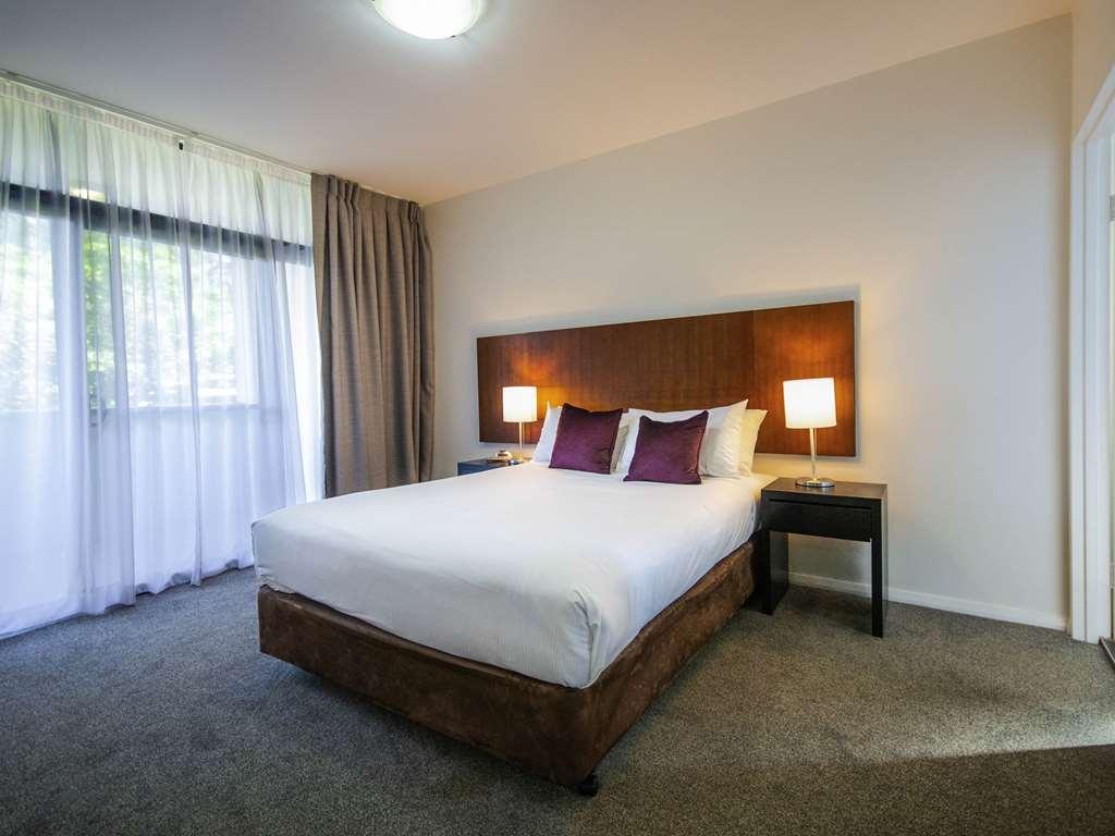 Mantra Aparthotel 4*