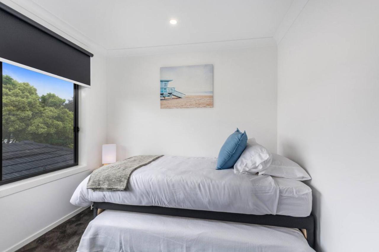East Corrimal Escape - Beautiful Beachside Living Holiday home