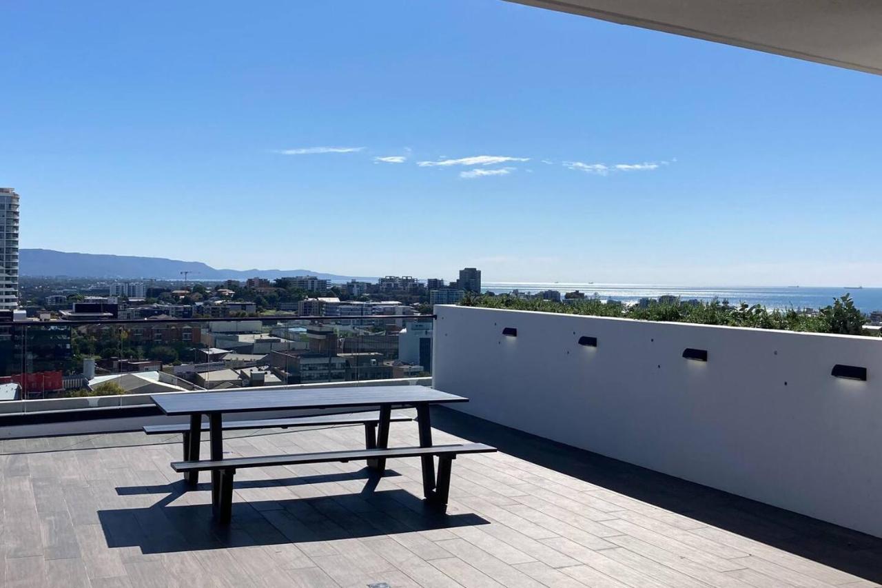 'wollongong Inner-city Escape' Bright Urban Oasis *