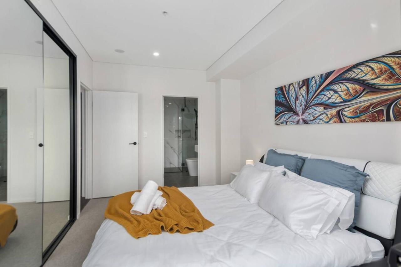 'wollongong Inner-city Escape' Bright Urban Oasis