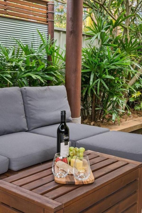 Thalassa Escape - Coastal Chic With Balinese Patio Wollongong