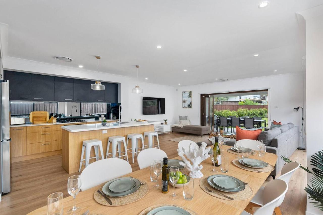 East Corrimal Escape - Beautiful Beachside Living Holiday home Wollongong