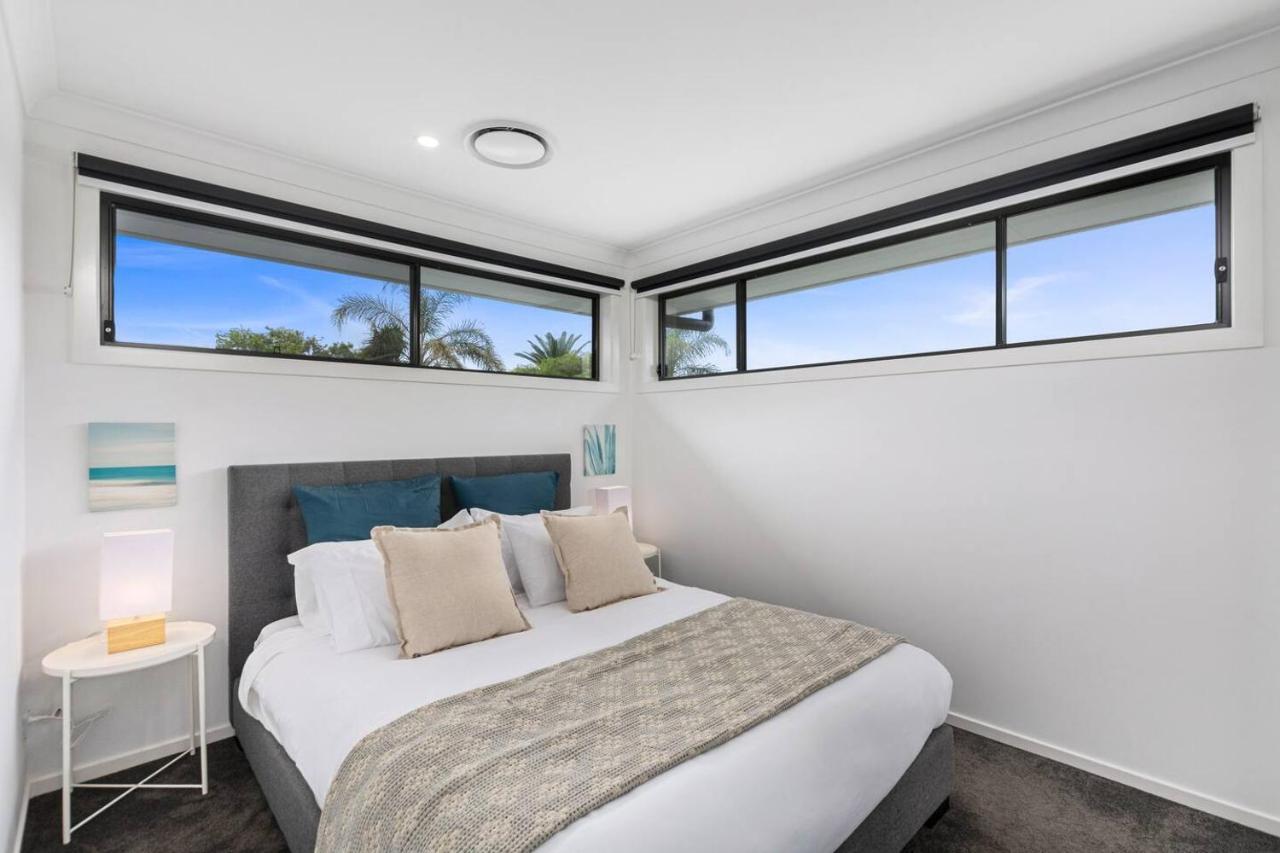 East Corrimal Escape - Beautiful Beachside Living Holiday home