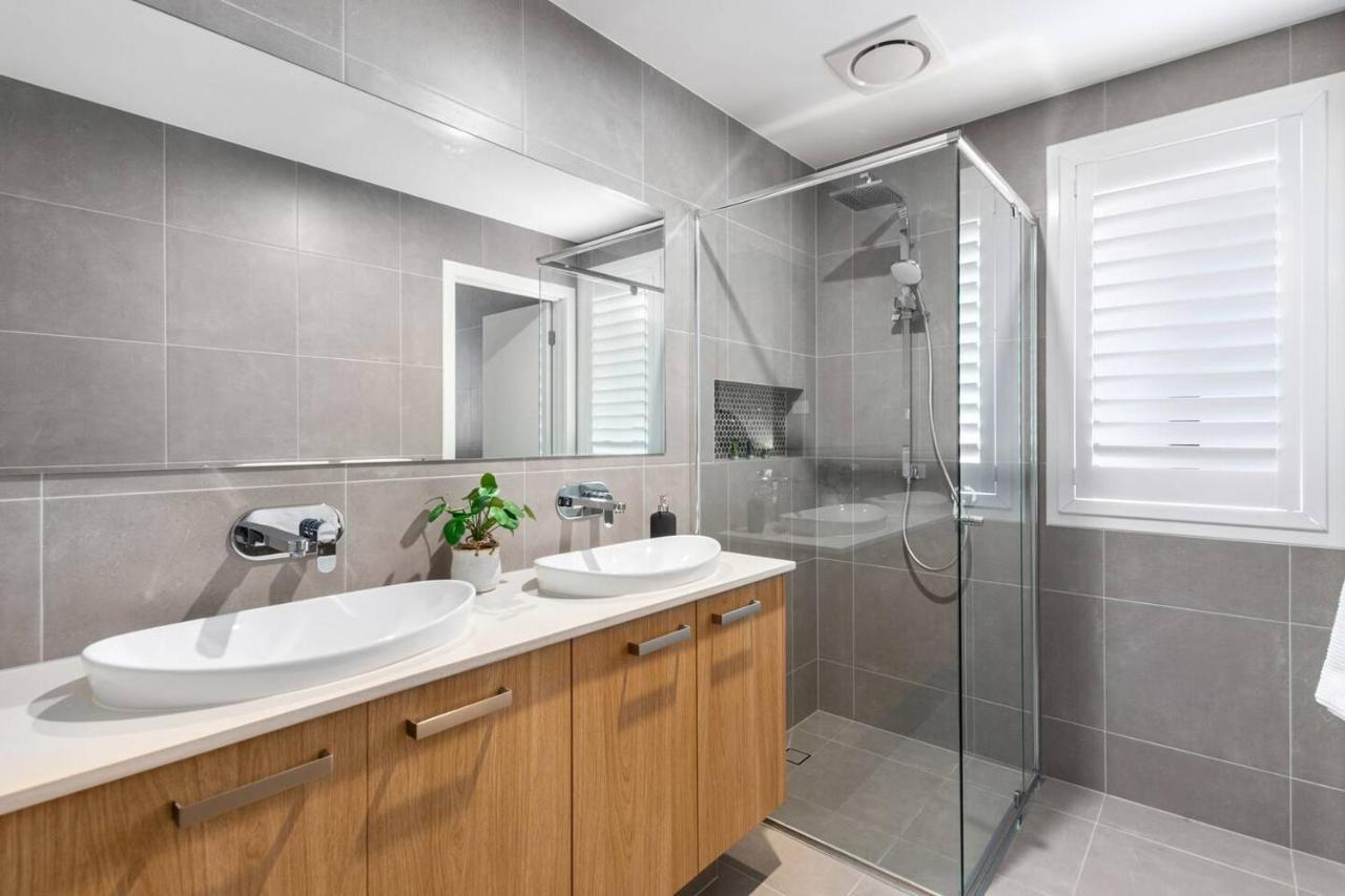 East Corrimal Escape - Beautiful Beachside Living *