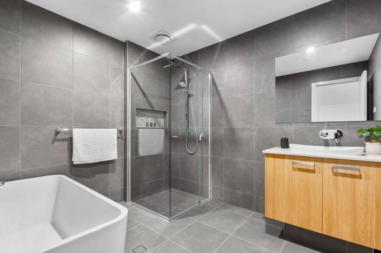 East Corrimal Escape - Beautiful Beachside Living Holiday home Wollongong