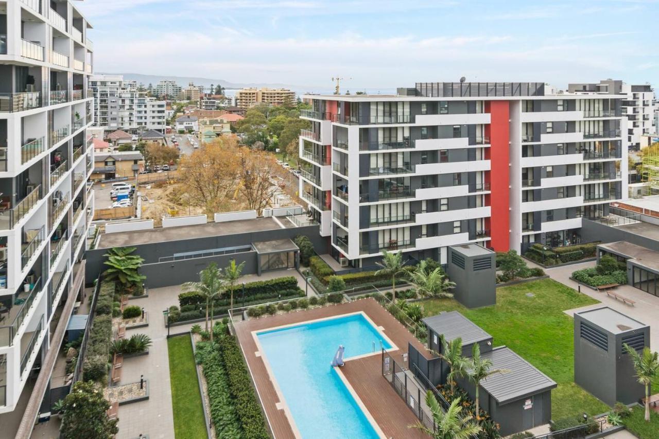 Apartment Escape - Waterside Serenity