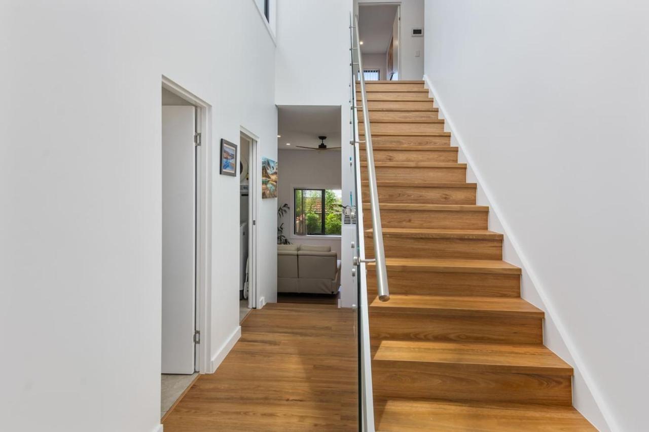 Avenue Escape - Contemporary Living At Corrimal *
