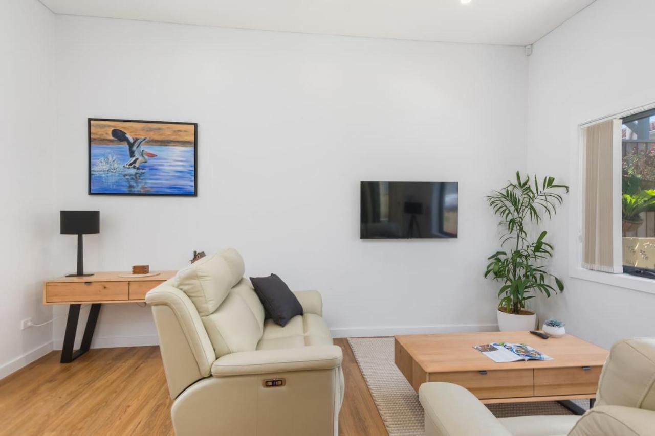 Avenue Escape - Contemporary Living At Corrimal * Wollongong