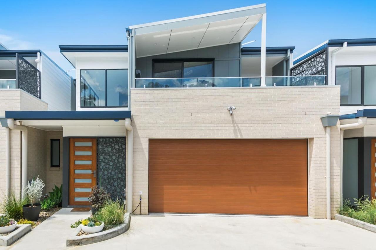 Avenue Escape - Contemporary Living At Corrimal *