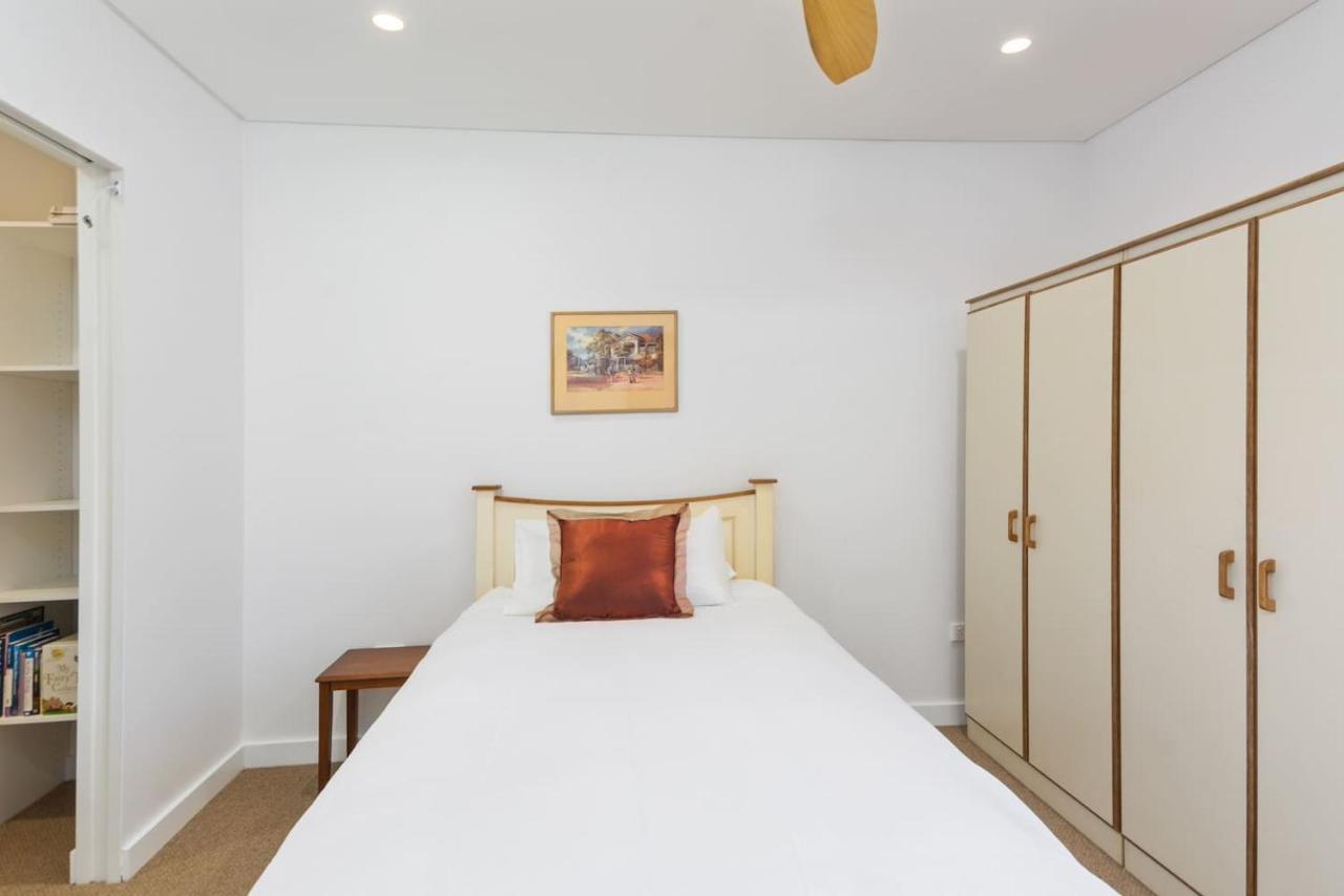 Avenue Escape - Contemporary Living At Corrimal Holiday home Wollongong