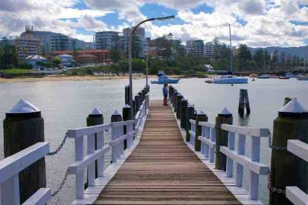 Harbourside Bliss: 2-bedroom Coastal Wollongong