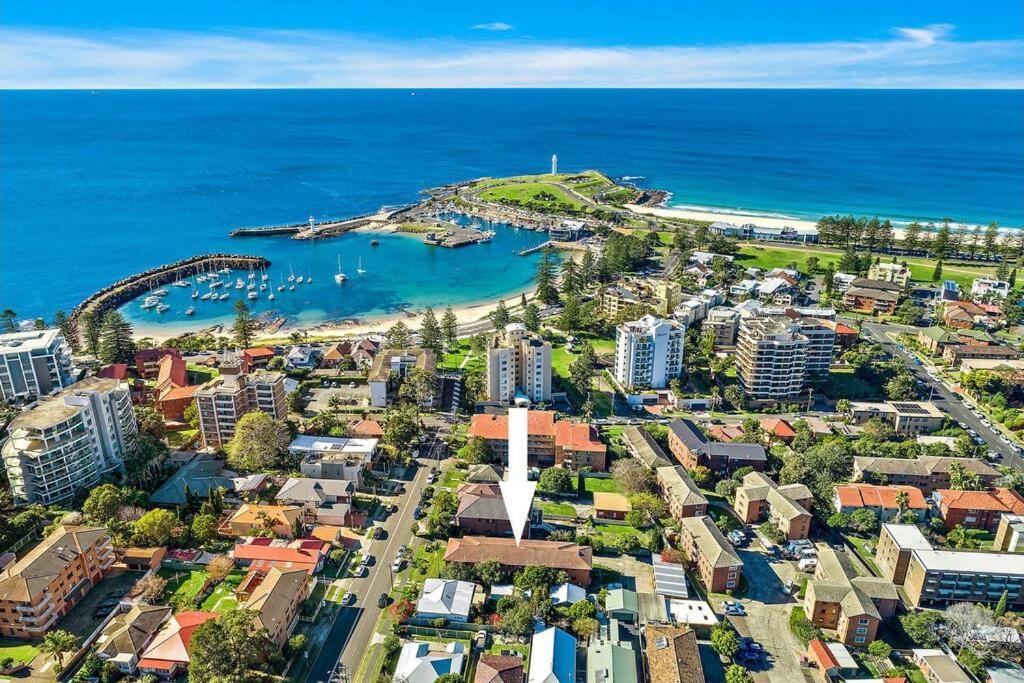 Apartment Harbourside Bliss: 2-bedroom Coastal Wollongong