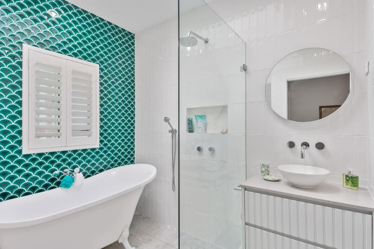 Keiraville Poolside Escape - Proximity * Wollongong