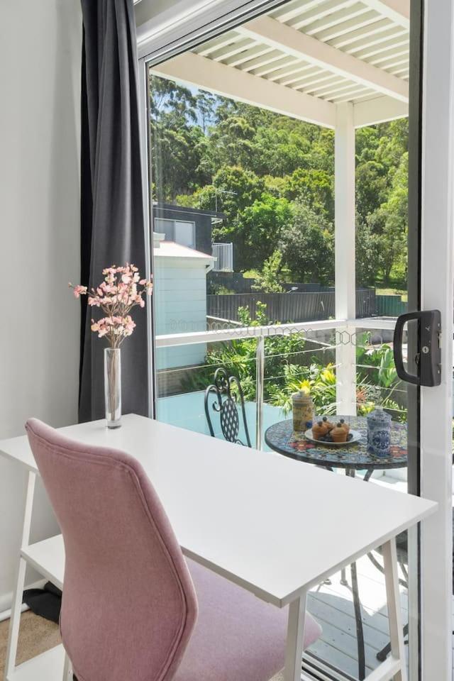 Keiraville Poolside Escape - Proximity * Wollongong