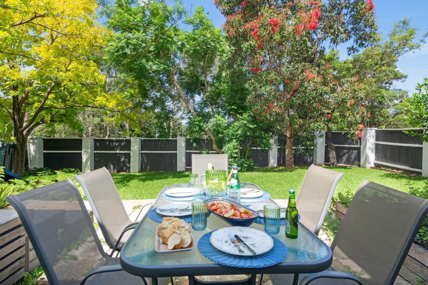 Keiraville Poolside Escape - Proximity Holiday home *