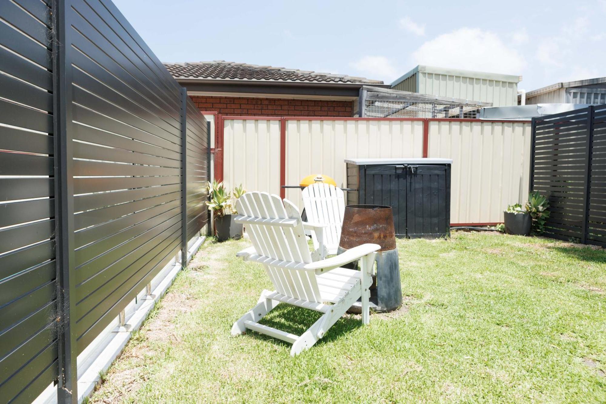 Chalet Sweet Beautiful Tiny With Pool And 2 Minute Drive To The *