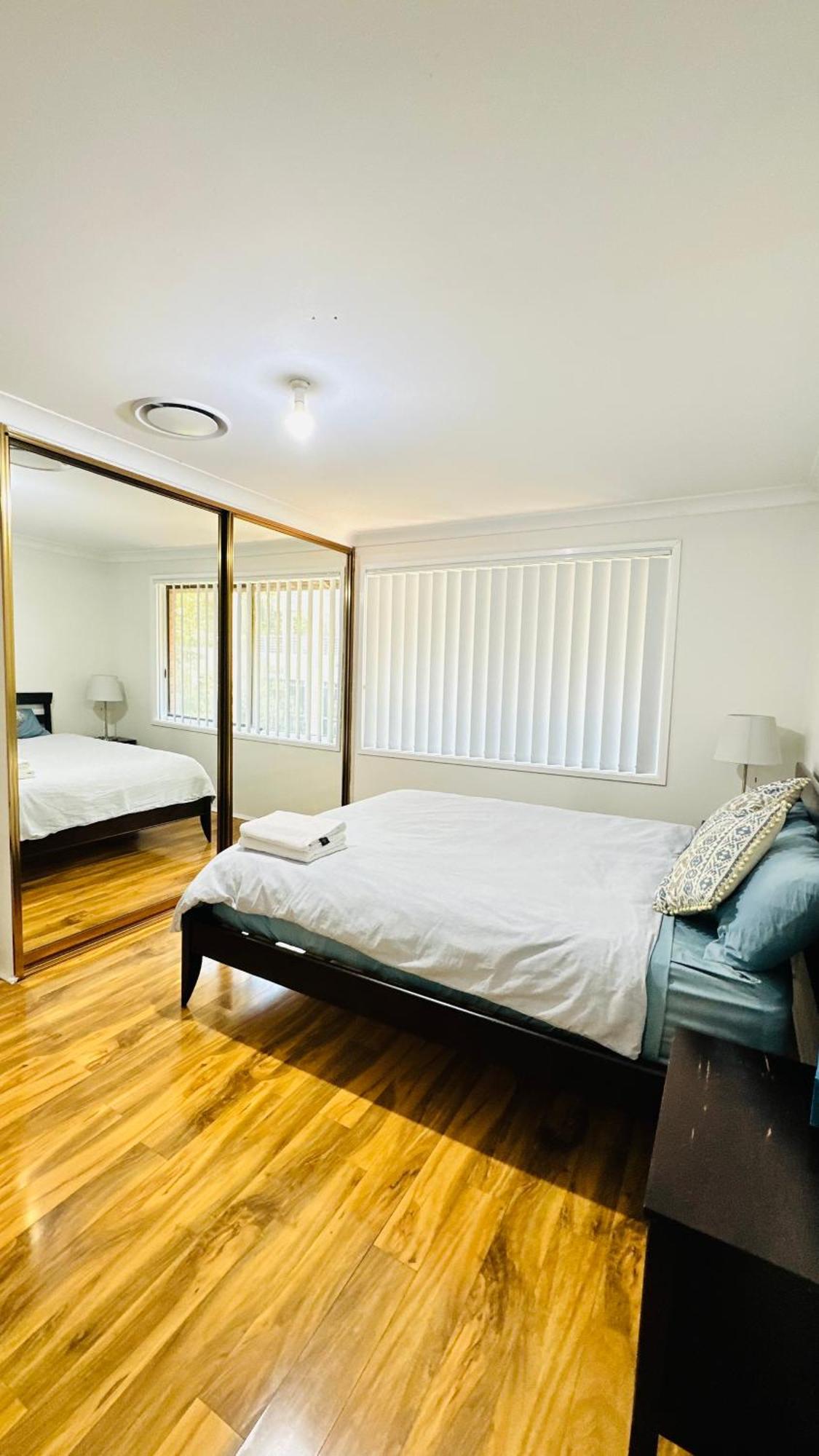 Quiet Family Townhouse In Cbd