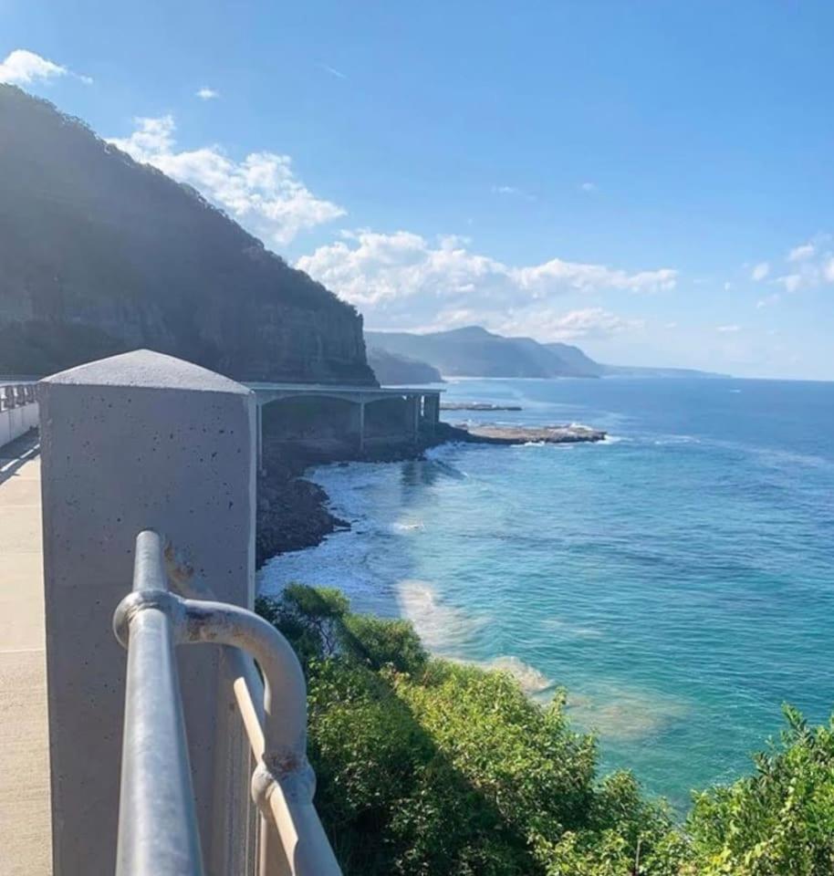 Ocean Vista Escape - A Lofty Beachfront Penthouse * Wollongong