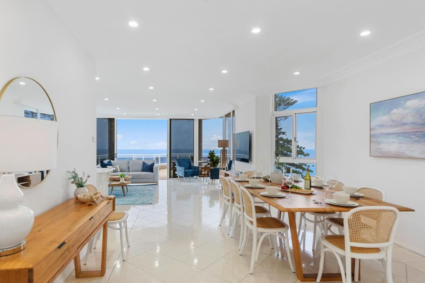 Ocean Vista Escape - A Lofty Beachfront Penthouse Apartment