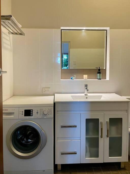 Tranquil 2 Bedroom Garden Apartment