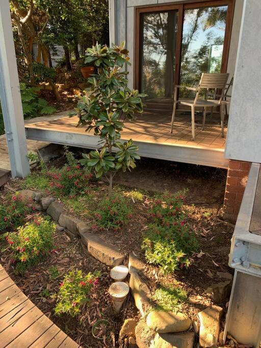 Tranquil 2 Bedroom Garden Wollongong